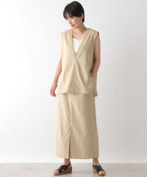 LEPSIM(レプシィム)の「リネン混フリンジベスト 124034(ベスト・レディース・アイボリー/チャコールグレー/カーキブラウン・FREE)」の8枚目の写真