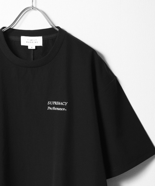 TIMELY WARNING（タイムリーワーニング）の「【TIMELY WARNING】ナイロンテック ワンポイント 刺繍 Tシャツ（Tシャツ/カットソー・メンズ・ブラック/カーキ/ネイビー・MEDIUM/LARGE/X-LARGE）」の2枚目の写真