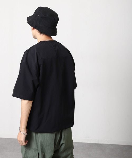 TIMELY WARNING（タイムリーワーニング）の「【TIMELY WARNING】ナイロンテック ワンポイント 刺繍 Tシャツ（Tシャツ/カットソー・メンズ・ブラック/カーキ/ネイビー・MEDIUM/LARGE/X-LARGE）」の16枚目の写真