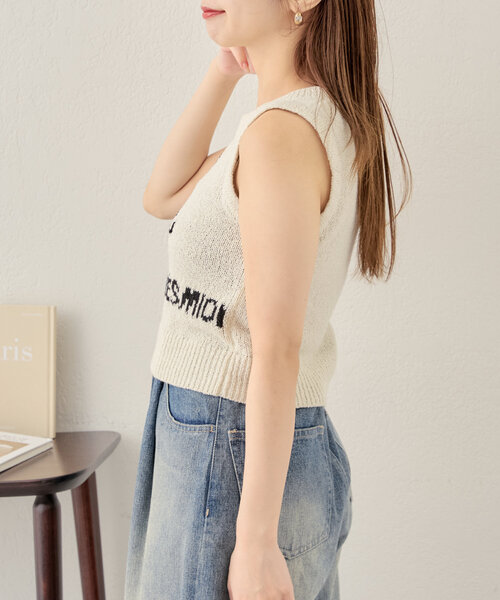 FRAMeWORK ジャガードロゴ　SWEATニット　ベージュ FRAMeWORK フレームワーク ジャガードロゴSWEATニット - メルカリ