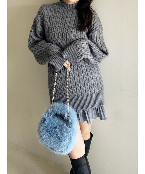 MERCURYDUO（マーキュリーデュオ）の「ミドル丈ボトルネックケーブルニット（ニット/セーター・レディース・レッド/グレー/アイボリー・FREE）」の7枚目の写真