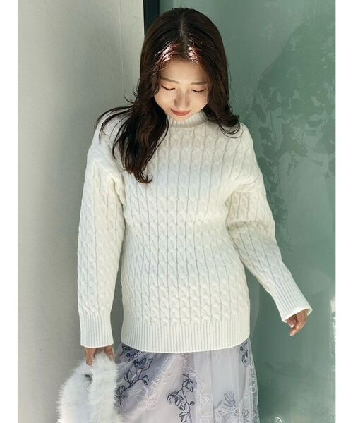 MERCURYDUO（マーキュリーデュオ）の「ミドル丈ボトルネックケーブルニット（ニット/セーター・レディース・レッド/グレー/アイボリー・FREE）」の14枚目の写真