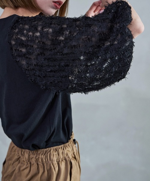 Fashion Letter(ファッションレター)の「フリンジチュールプルオーバー トップス フリンジ ショート丈 クロップド丈 チュール シースルー(Tシャツ/カットソー・レディース・ブラック/オフホワイト・M)」の2枚目の写真