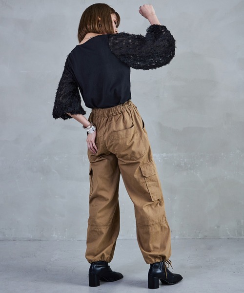 Fashion Letter(ファッションレター)の「フリンジチュールプルオーバー トップス フリンジ ショート丈 クロップド丈 チュール シースルー(Tシャツ/カットソー・レディース・ブラック/オフホワイト・M)」の4枚目の写真