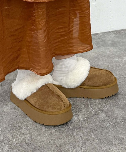 archives（アルシーヴ）の「ムートンバブーシュ（その他シューズ・レディース・ブラック/ベージュ・MEDIUM/LARGE）」の5枚目の写真