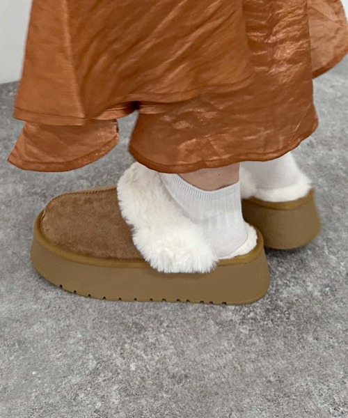 archives（アルシーヴ）の「ムートンバブーシュ（その他シューズ・レディース・ブラック/ベージュ・MEDIUM/LARGE）」の6枚目の写真