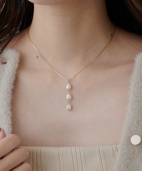 natural couture（ナチュラルクチュール）の「3連パールネックレス（ネックレス・レディース・その他2/その他1・FREE）」の15枚目の写真