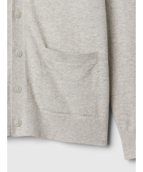 GAP(ギャップ)の「CashSoft カシミヤタッチ カーディガン(カーディガン/ボレロ・メンズ・ブラック/ライトグレー・XS/S/M/L/XL)」の5枚目の写真