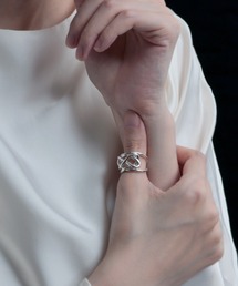 【YArKA/ヤーカ】entwined curvaceous design ring [ducube jinka] / 絡み合う曲線美デザインリング