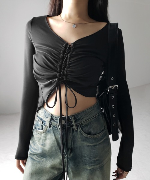 me+em select(ミームセレクト)の「【 2color 】レースアップショートスリムカットソートップス / lace up short slim cut and sew tops(Tシャツ/カットソー・レディース・ブラック/チャコール・FREE)」の14枚目の写真