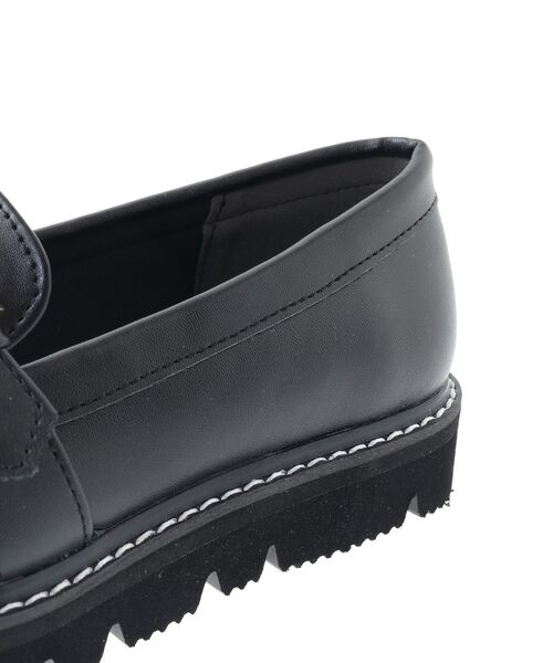 Green Parks(グリーンパークス)の「RUPIS.ベルトローファー(ローファー・レディース・ブラック・M/S/L)」の10枚目の写真