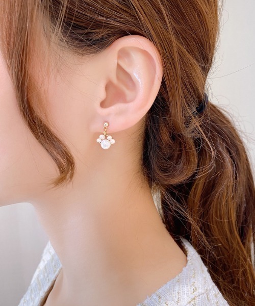 Coo+i(クーイ)の「【選べる ピアス イヤリング】猫・肉球モチーフ淡水パールピアス/イヤリング(ピアス(両耳用)・レディース・ゴールド系1/ゴールド系2・FREE)」の7枚目の写真