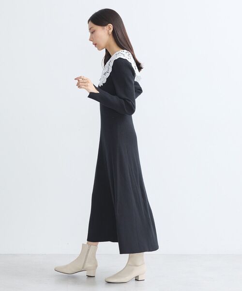 earth music&ecology（アースミュージックアンドエコロジー）の「襟レースニットワンピース（ワンピース・レディース・アイボリー/ブラック/サックスブルー・FREE）」の7枚目の写真