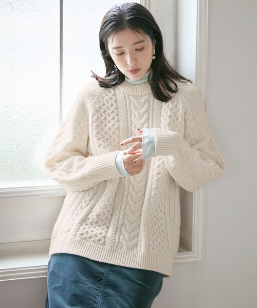 23区 L（ニジュウサンクオオキイサイズ）の「【SLOW/一部店舗限定】ニットトータル アラン柄 ニット（ニット/セーター・レディース・ホワイト系/ブラウン系・46/44）」の2枚目の写真