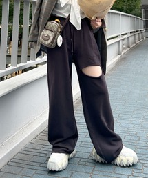 ダメージスウェットパンツ