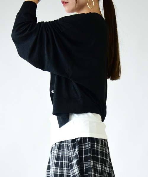 and it_（アンドイット）の「シアー2wayカーディガン（カーディガン/ボレロ・レディース・レッド/ブラック/チャコール・M）」の13枚目の写真