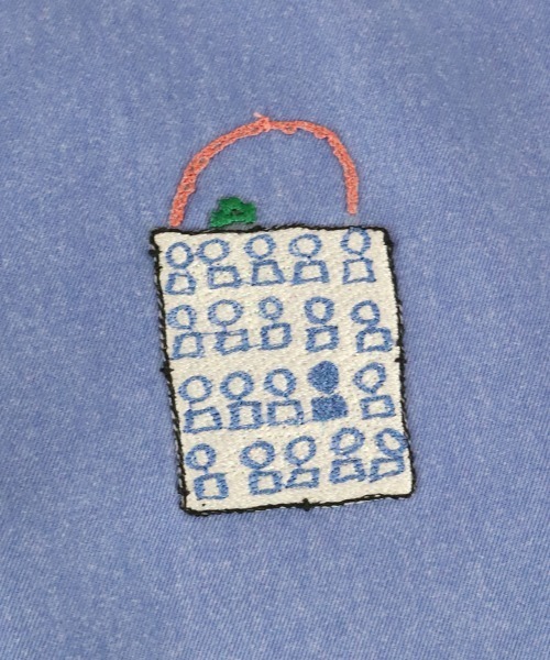 STUDIO PICONE(スタジオピッコーネ)の「ツイル刺繍ブラウス(シャツ/ブラウス・レディース・キャメル/ブルー/ネイビー/ホワイト・L/M/LL)」の14枚目の写真