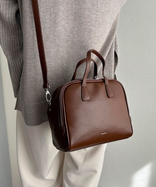 fredy emue（フレディエミュ）の「【BEAURE/ヴュレ】ソフトレザーボックスボストンバック（ボストンバッグ・レディース・ブラウン/ブラック・FREE）」の7枚目の写真