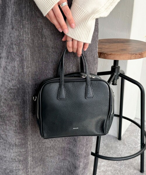 fredy emue（フレディエミュ）の「【BEAURE/ヴュレ】ソフトレザーボックスボストンバック（ボストンバッグ・レディース・ブラウン/ブラック・FREE）」の15枚目の写真