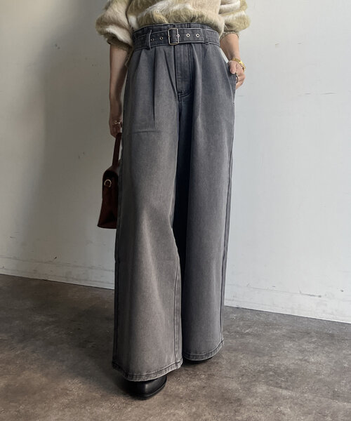 Thevon(ゼボン)の「ベルト付きワイドデニム(デニムパンツ・レディース・ブラック/ブルー・S/M)」の2枚目の写真