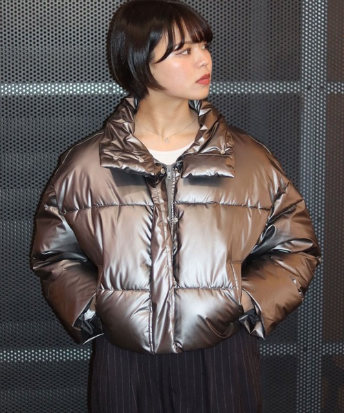 セール】光沢グロッシーナイロン ショート丈フェイクダウンジャケット