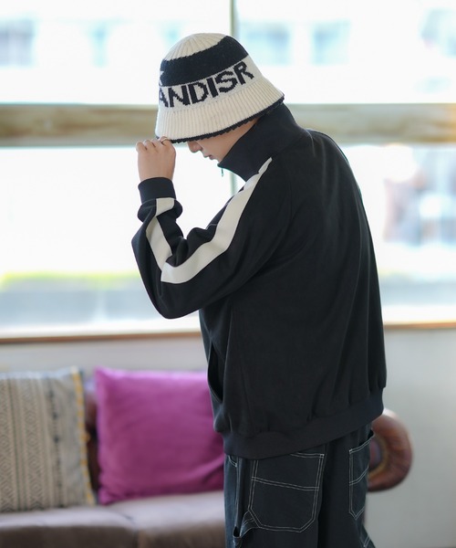 SIDEWAY STANCE(サイドウェイスタンス)の「【SIDEWAY STANCE】オーバルロゴ ワンポイント刺しゅう スエード トラックジャケット(その他アウター・メンズ・ベージュ/ブラック/ブルー・SMALL/MEDIUM/LARGE)」の6枚目の写真