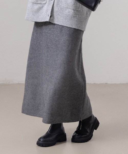 DAY CLOSET(デイ クローゼット)の「レディース 中厚手リブニットスリット入りストレートシルエットスカート(スカート・レディース・ブラック/ブラウン/チャコールグレー/グレー・M/L)」の3枚目の写真