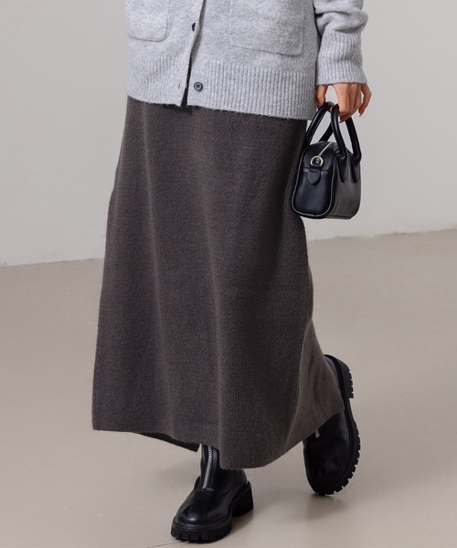 DAY CLOSET(デイ クローゼット)の「レディース 中厚手リブニットスリット入りストレートシルエットスカート(スカート・レディース・ブラック/ブラウン/チャコールグレー/グレー・M/L)」の1枚目の写真