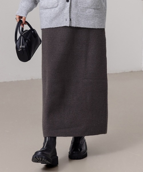DAY CLOSET(デイ クローゼット)の「レディース 中厚手リブニットスリット入りストレートシルエットスカート(スカート・レディース・ブラック/ブラウン/チャコールグレー/グレー・M/L)」の11枚目の写真