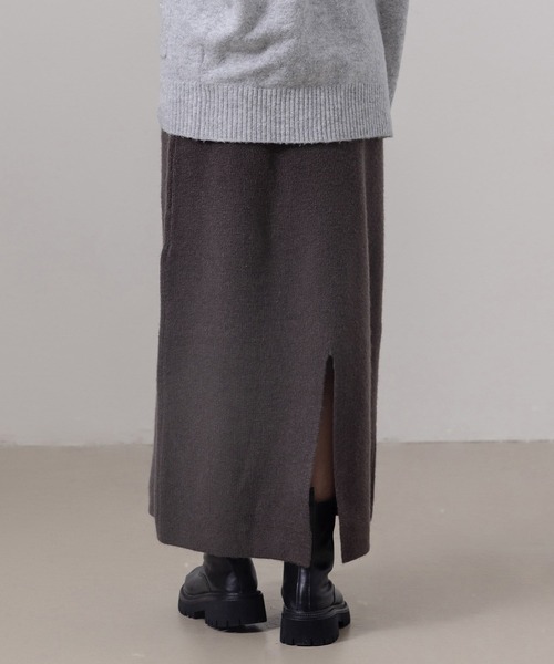 DAY CLOSET(デイ クローゼット)の「レディース 中厚手リブニットスリット入りストレートシルエットスカート(スカート・レディース・ブラック/ブラウン/チャコールグレー/グレー・M/L)」の12枚目の写真