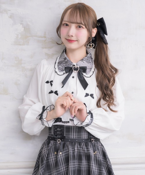 ROJITA(ロジータ)の「プチリボンヨークフレアブラウス(シャツ/ブラウス・レディース・ブラック/ホワイト/ピンク/ピンク系その他2/ホワイト系その他・FREE)」の11枚目の写真