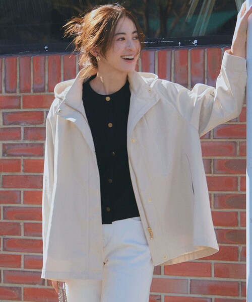 23区 L(ニジュウサンクオオキイサイズ)の「【VERY3月号掲載/撥水加工】ライトツイル フーディーアウター(その他アウター・レディース・カーキ系/ベージュ系/ネイビー系・44/46/48)」の1枚目の写真