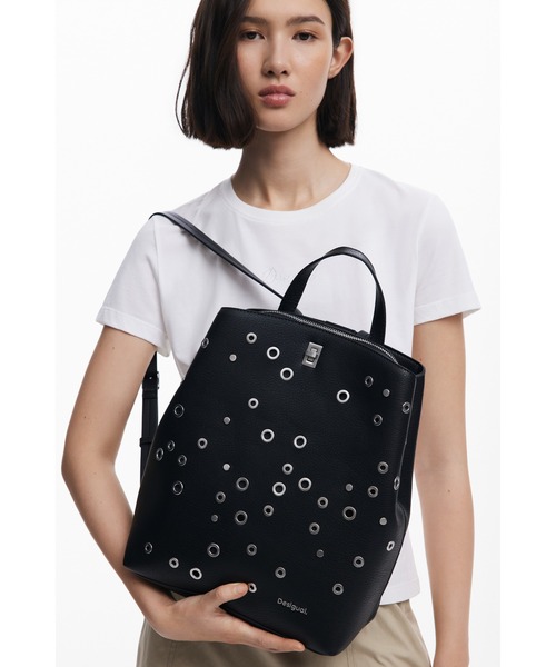 Desigual(デシグアル)の「メタルスタッズ バックパック ブラック(バックパック/リュック・レディース・ブラック・FREE)」の9枚目の写真