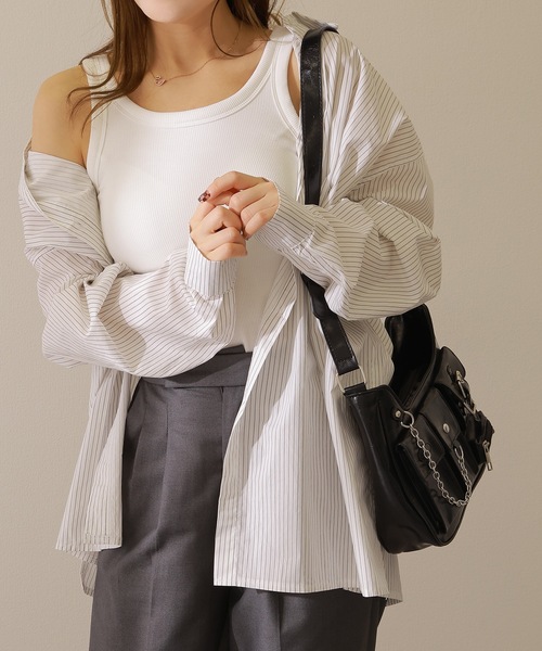 Lace Ladies(レースレディース)の「ポケット付き チェーン レザー ワンショルダー バッグ(ショルダーバッグ・レディース・ブラック・FREE)」の6枚目の写真