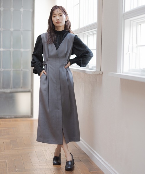 mysty woman（ミスティウーマン）の「ハイネックシャーリングブラウス2  292375（シャツ/ブラウス・レディース・ブラック/アイボリー/グレー・FREE）」の9枚目の写真