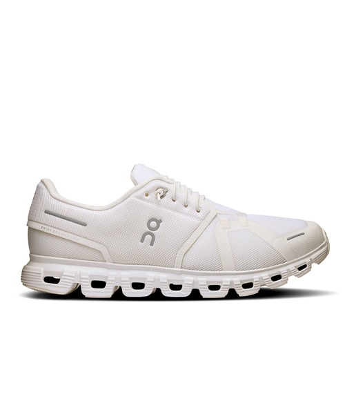 On(オン)の「ON/オン ランニング クッション CLOUD 6 クラウド 3MF10071200//3MF10070299/3MF10071043(スニーカー・メンズ・ブラック×ホワイト/ブラック×ブラック/ホワイト・26.5cm/26.0cm/27.0cm/25.5cm/30.0cm/29.0cm/28.0cm/31cm/27.5cm)」の4枚目の写真