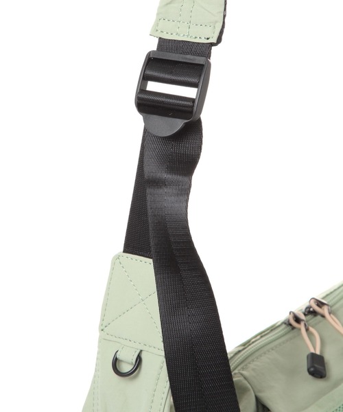 studio CLIP（スタディオクリップ）の「メッシュポケットからだよろこぶショルダー（ショルダーバッグ・レディース・アイボリー/ライトグリーン/ブラック・FREE）」の7枚目の写真