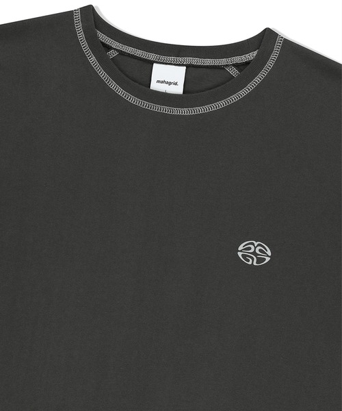 MAHAGRID(マハグリッド)の「『mahagrid/マハグリッド』 CURVED STITCH TEE/カーブステッチ TEE(Tシャツ/カットソー・レディース・ホワイト/チャコールグレー・M/L)」の7枚目の写真