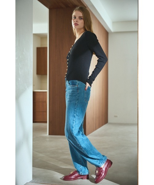 Estella.K(エステラケー)の「Lydia Knit Top ハートネックリブニットプルオーバー(ニット/セーター・レディース・ブルー/ブラック/レッド/ベージュ・FREE)」の15枚目の写真