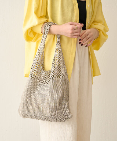 Jena espace merveilleux（ジェナ　エスパスメルヴェイユ）の「メタリックホーボーバッグ（トートバッグ・レディース・シルバー/オフホワイト/グリーン・FREE）」の8枚目の写真