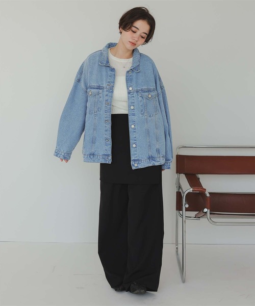 titivate(ティティベイト)の「ビッグシルエットデニムジャケット(デニムジャケット・レディース・ライトブルー/ブラック・M)」の14枚目の写真