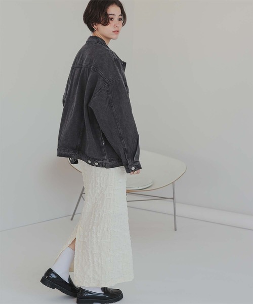 titivate(ティティベイト)の「ビッグシルエットデニムジャケット(デニムジャケット・レディース・ライトブルー/ブラック・M)」の7枚目の写真