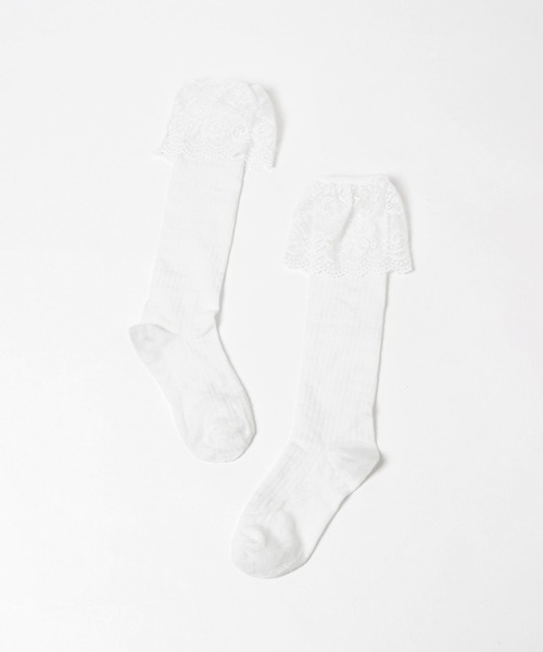 FOREVER 21（フォーエバー トゥエンティーワン）の「レースロングソックス（ソックス/靴下・レディース・ホワイト・FREE）」の5枚目の写真
