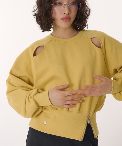 MUHET(ミュエータ)の「zip slit sweatshirt / ジップスリットスウェット(スウェット・レディース・杢グレー/レッド/イエロー・FREE)」の1枚目の写真