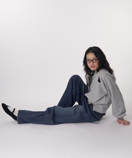 MUHET(ミュエータ)の「zip slit sweatshirt / ジップスリットスウェット(スウェット・レディース・杢グレー/レッド/イエロー・FREE)」の9枚目の写真