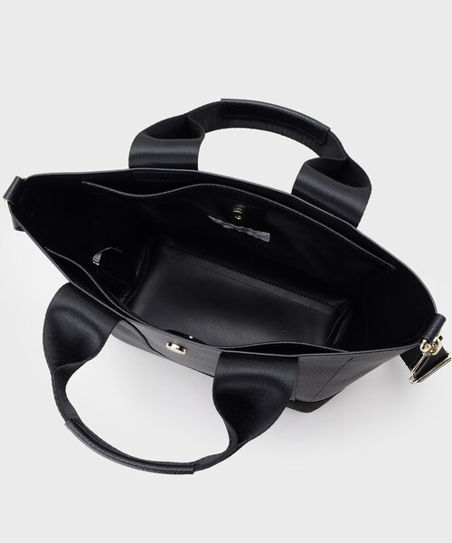 OPAQUE.CLIP（オペークドットクリップ）の「【2WAY】シュリンク合皮コンビミドルショルダーバッグ（ショルダーバッグ・レディース・オフホワイト/ブラック/ベージュ・00）」の19枚目の写真