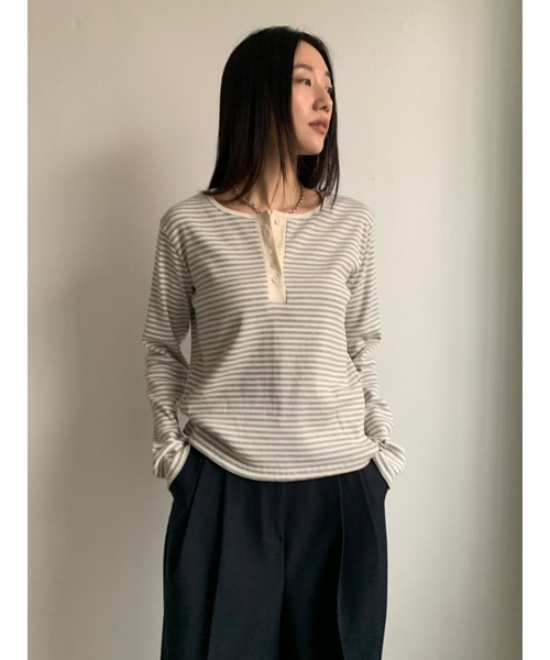 Didot.showroom（ディドット ショールーム）の「ヘンリーネックボーダーロンTEE（Tシャツ/カットソー・レディース・グレー/ブルー/ブラック/レッド・FREE）」の14枚目の写真