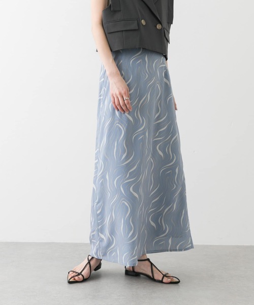 SENSE OF PLACE by URBAN RESEARCH（センスオブプレイスバイアーバンリサーチ）の「マーブルパターンナロースカート（スカート・レディース・パープル系その他/ホワイト系その他/ブルー系その他・SMALL/MEDIUM）」の3枚目の写真