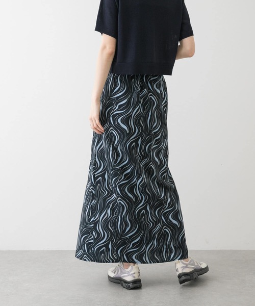 SENSE OF PLACE by URBAN RESEARCH（センスオブプレイスバイアーバンリサーチ）の「マーブルパターンナロースカート（スカート・レディース・パープル系その他/ホワイト系その他/ブルー系その他・SMALL/MEDIUM）」の10枚目の写真