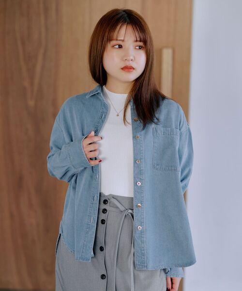 COHINA(コヒナ)の「バックタックデニムシャツ 【低身長・小柄女性】(シャツ/ブラウス・レディース・ブルー/ネイビー・ONE SIZE)」の9枚目の写真